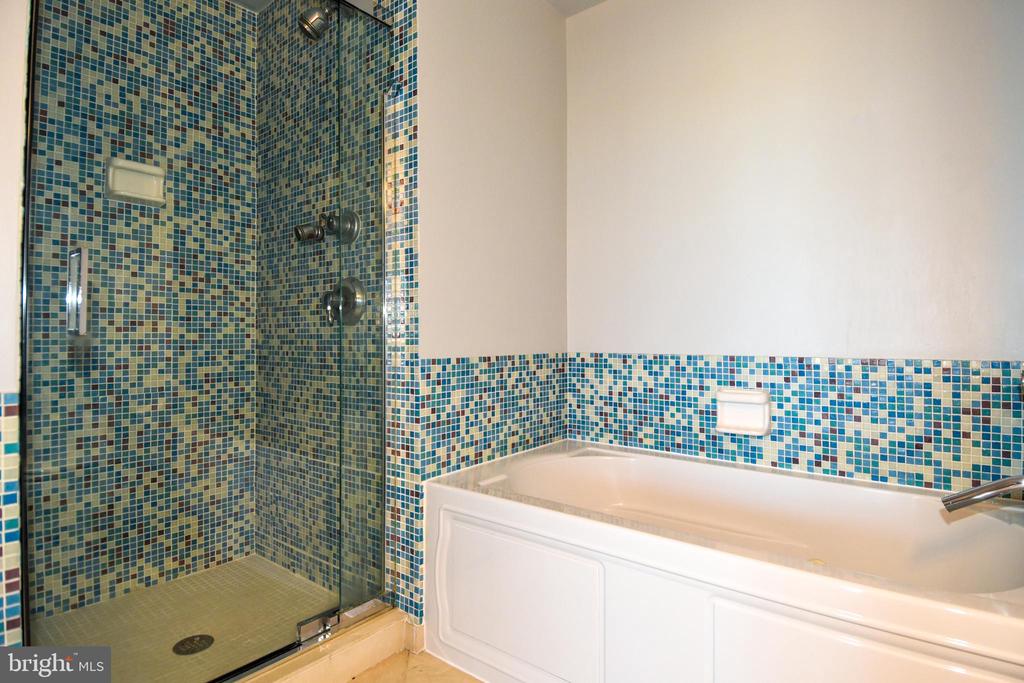 2750 14TH STREET NW Unit: PH8