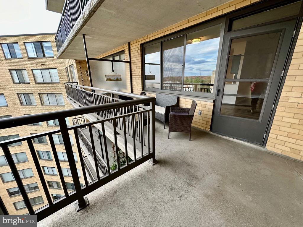 4740 CONNECTICUT AVENUE NW Unit: 904