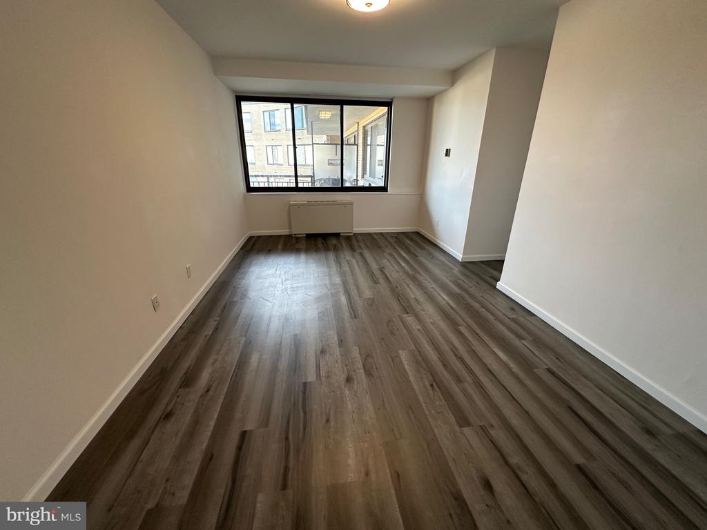 4740 CONNECTICUT AVENUE NW Unit: 904