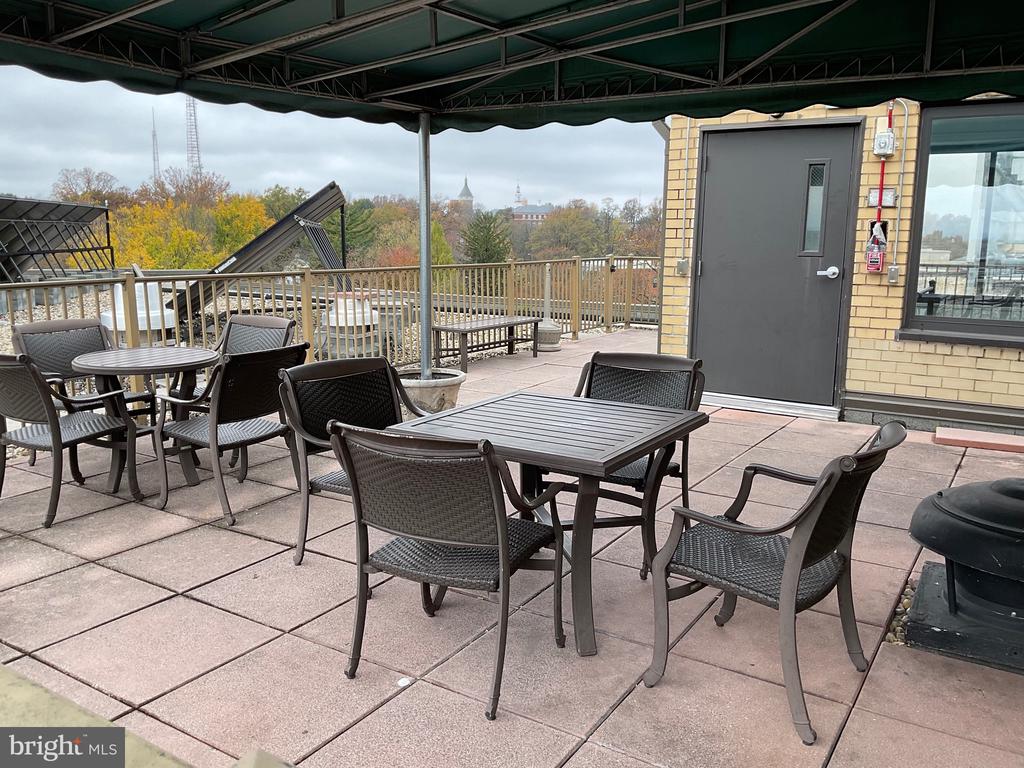 4740 CONNECTICUT AVENUE NW Unit: 904