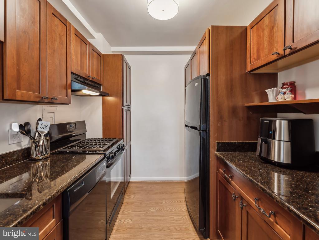 3315 WISCONSIN AVENUE NW Unit: 403