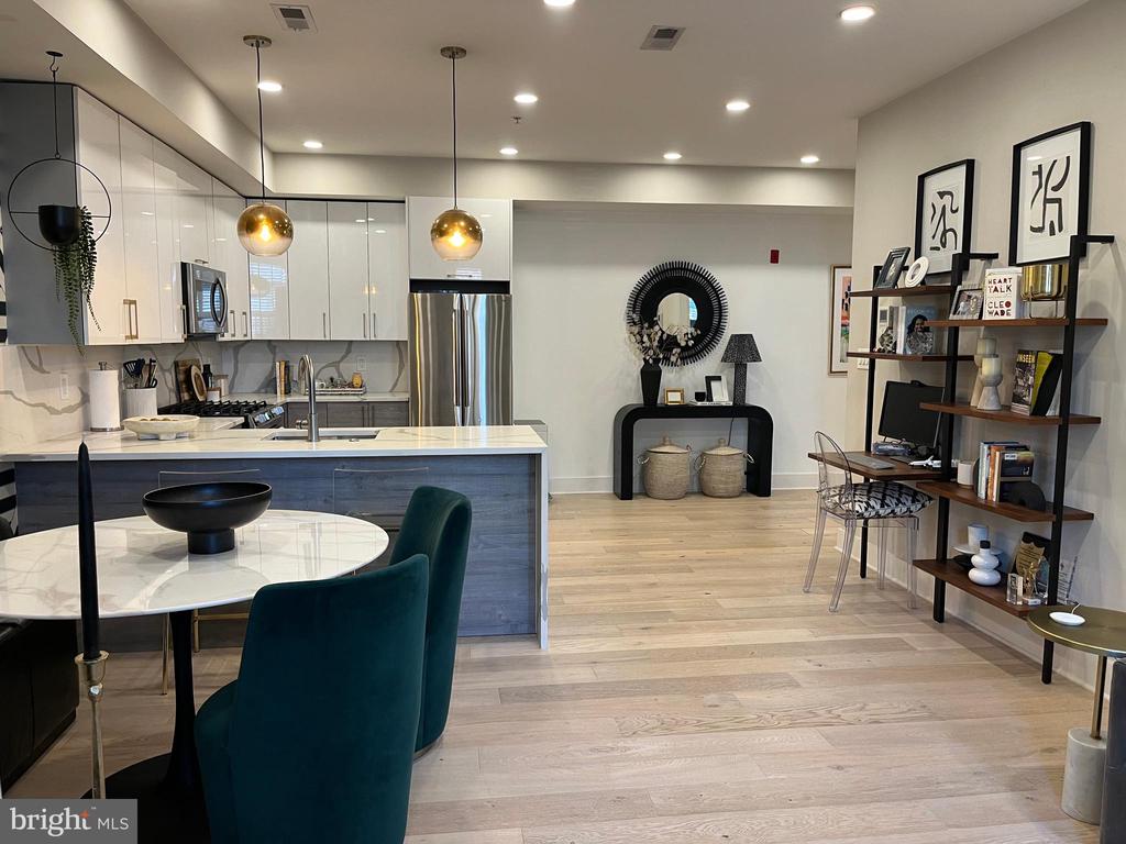 1821 I STREET NE Unit: 5