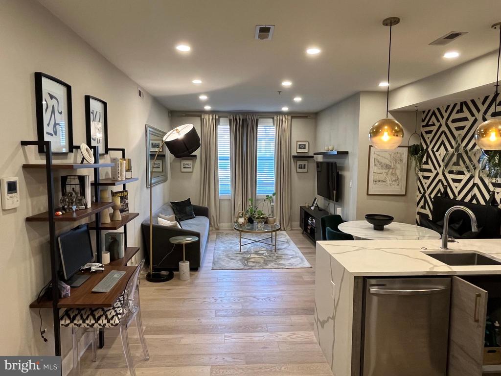 1821 I STREET NE Unit: 5