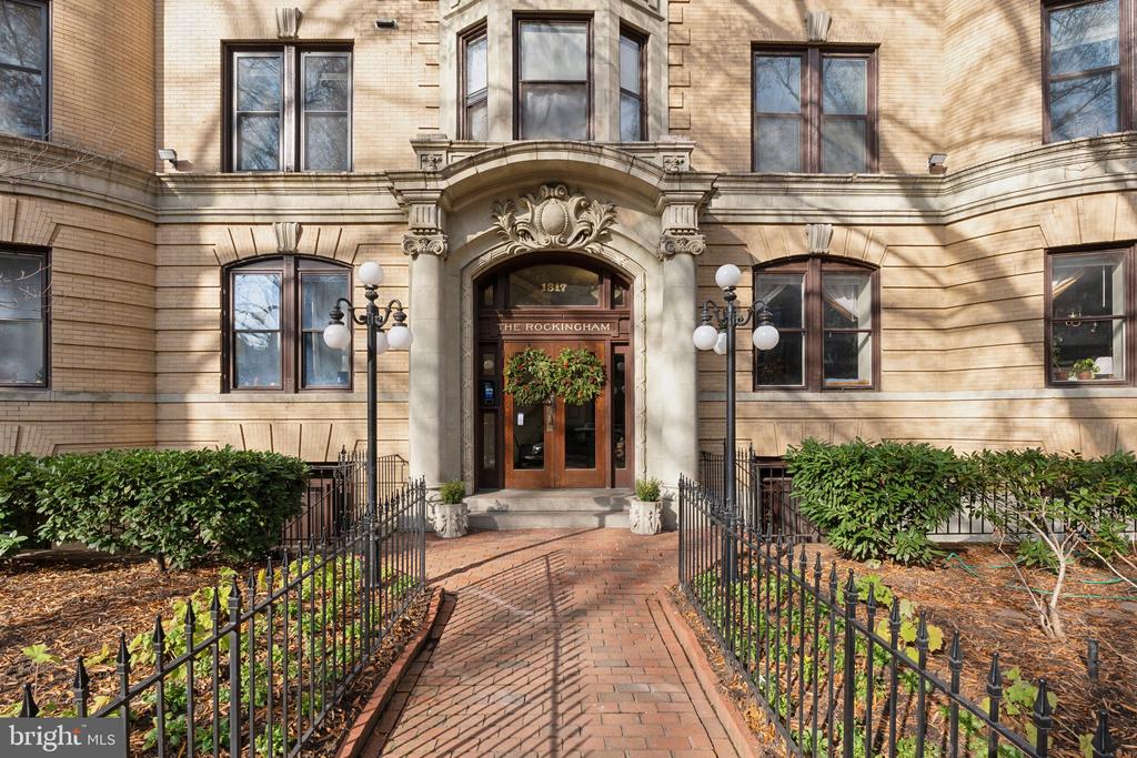 1317 RHODE ISLAND AVENUE NW Unit: 402