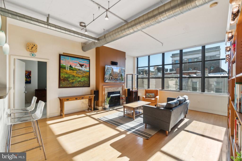 2020 12TH STREET NW Unit: 214
