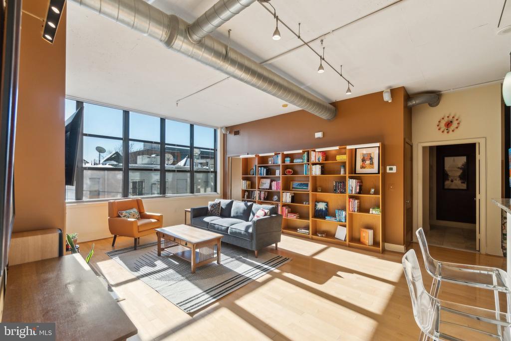 2020 12TH STREET NW Unit: 214