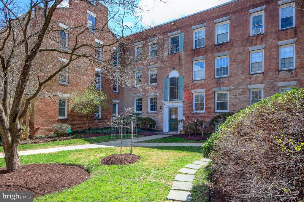2716 ORDWAY STREET NW Unit: 2