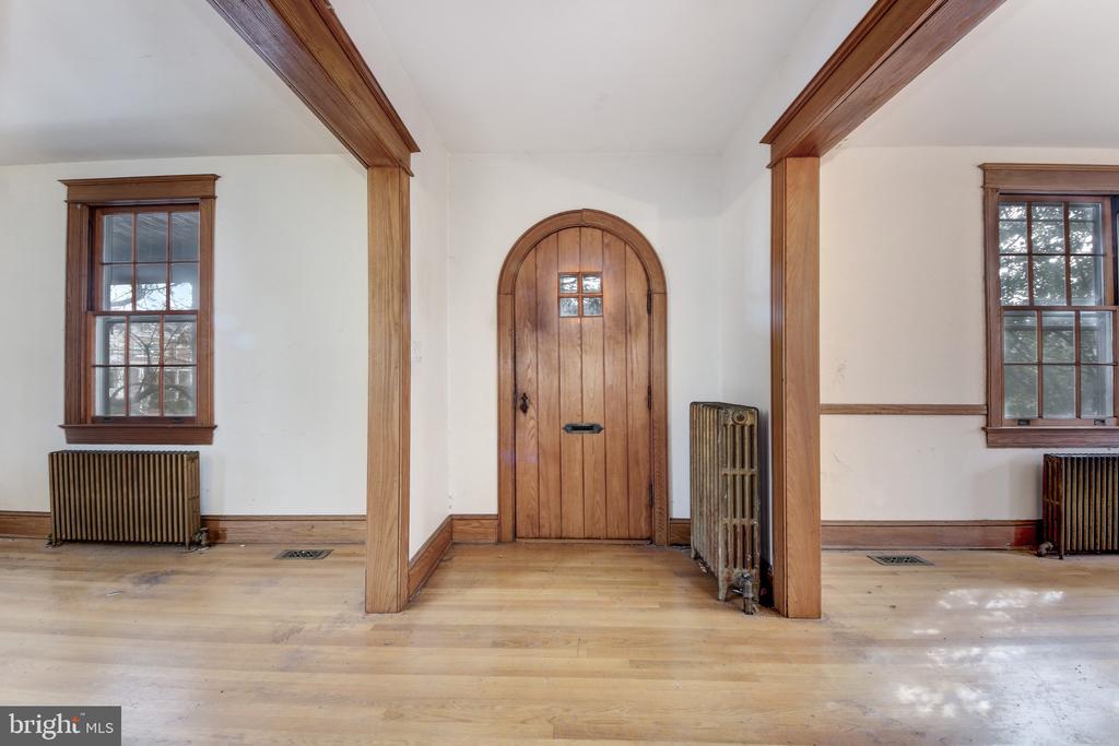2338 39TH STREET NW