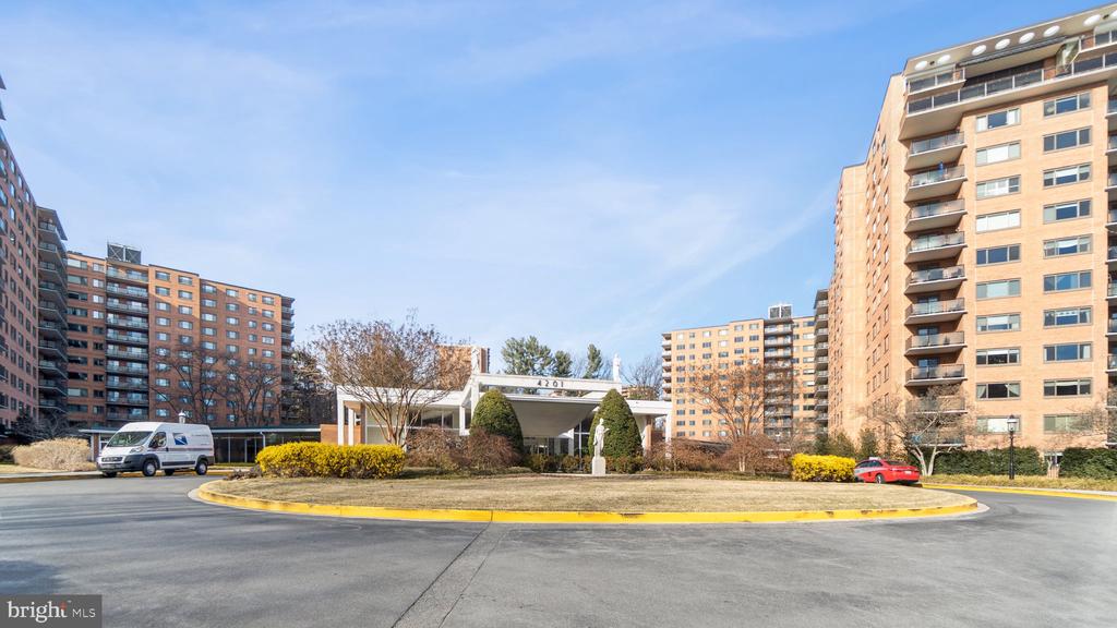4201 CATHEDRAL AVENUE NW Unit: 510E