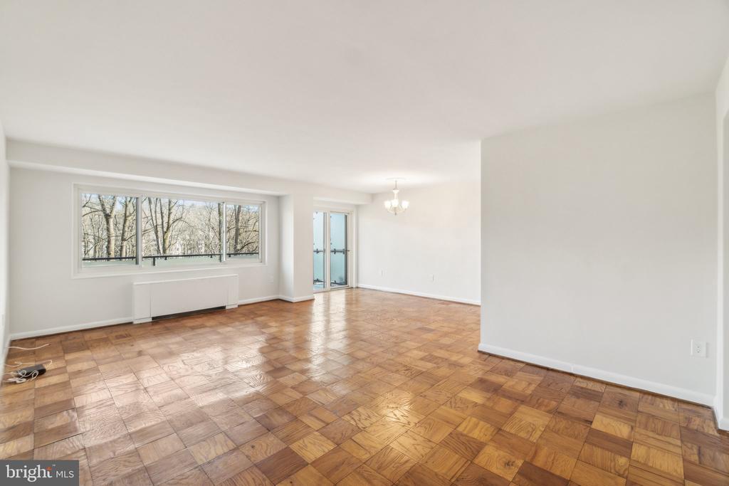 4201 CATHEDRAL AVENUE NW Unit: 510E