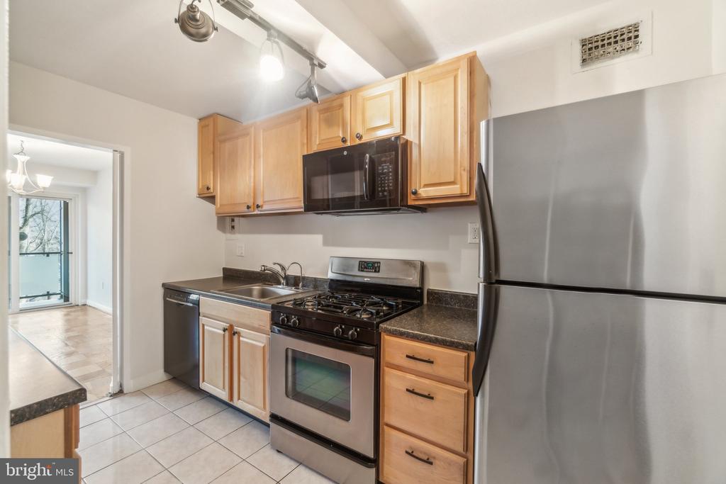 4201 CATHEDRAL AVENUE NW Unit: 510E