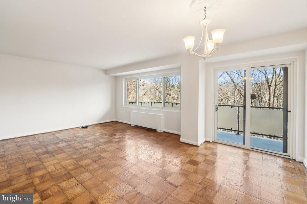 4201 CATHEDRAL AVENUE NW Unit: 510E