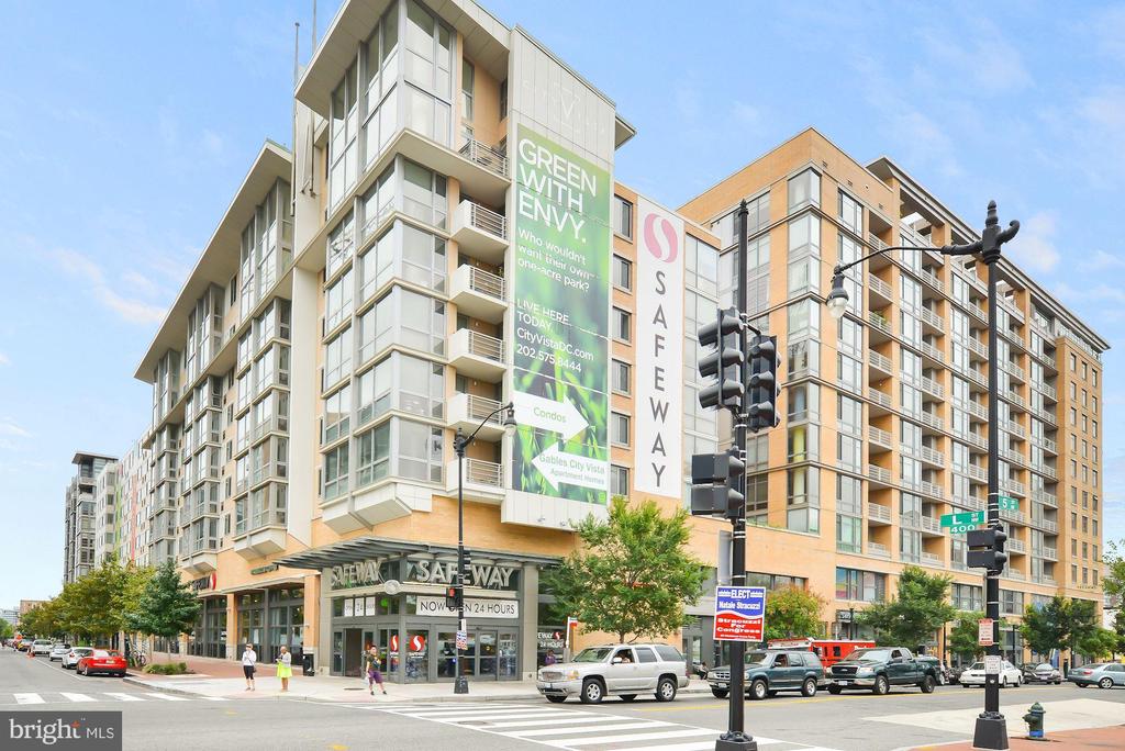 555 MASSACHUSETTS AVENUE NW Unit: 414