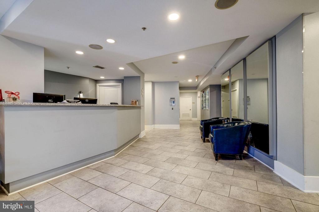 555 MASSACHUSETTS AVENUE NW Unit: 414