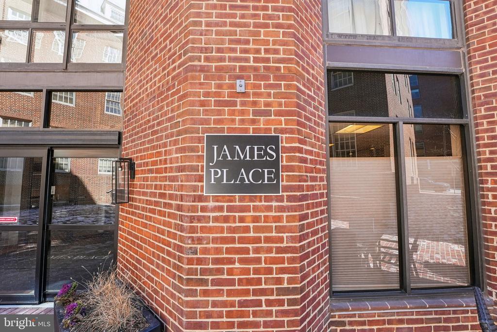 1077 30TH STREET NW Unit: 705