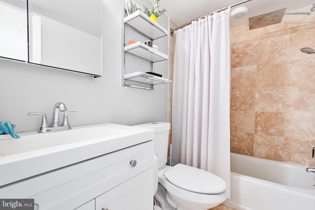 1439 CHAPIN STREET NW Unit: 102