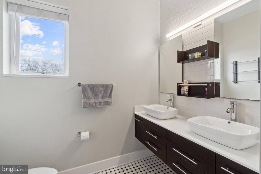 110 GALLATIN STREET NW Unit: 13