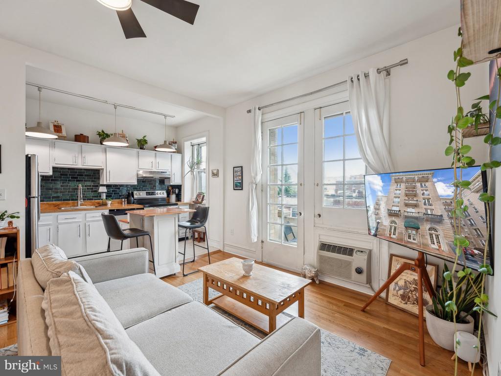 3420 16TH STREET NW Unit: 304