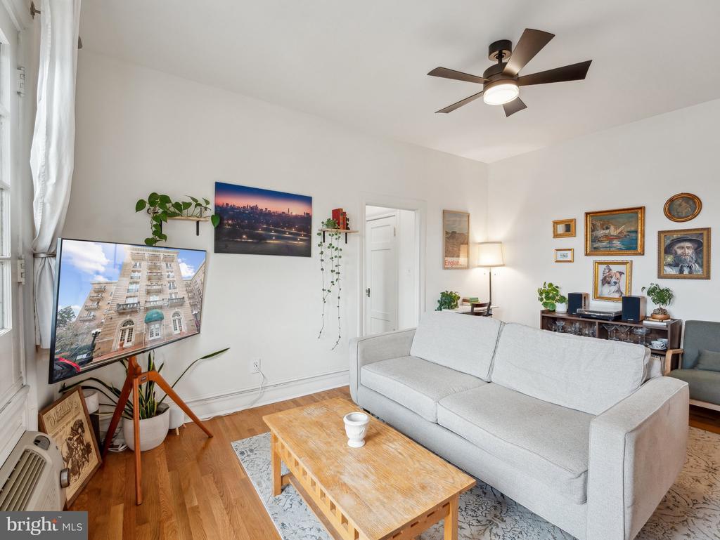 3420 16TH STREET NW Unit: 304