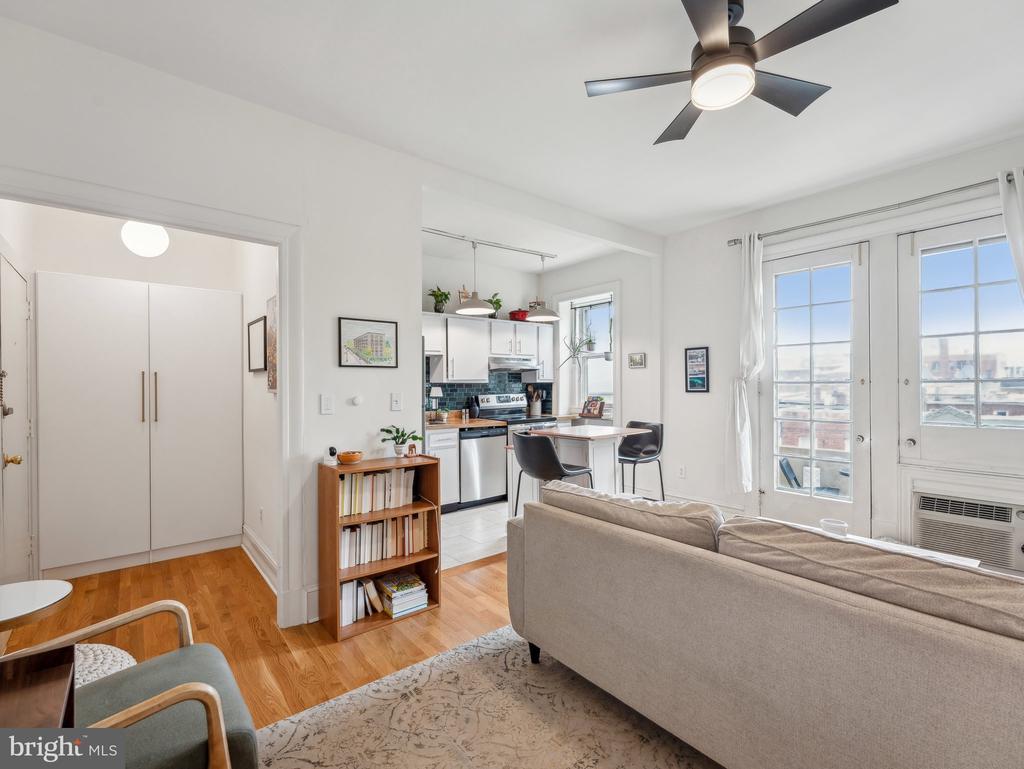 3420 16TH STREET NW Unit: 304