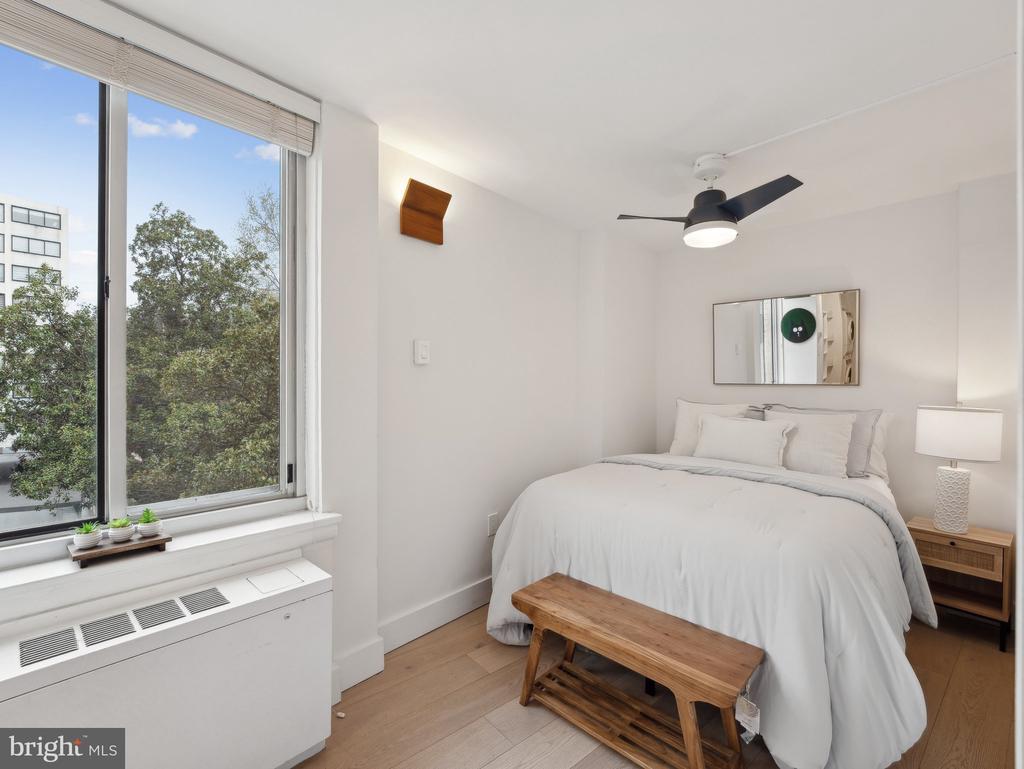 1239 VERMONT AVENUE NW Unit: 401