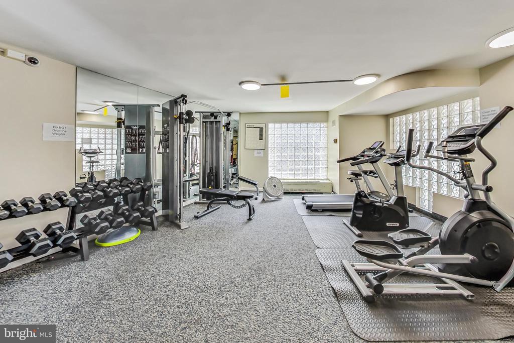 1239 VERMONT AVENUE NW Unit: 401