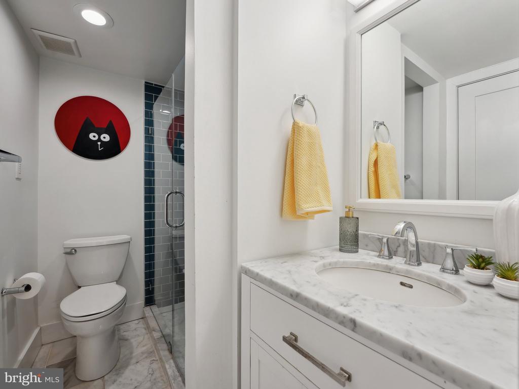 1239 VERMONT AVENUE NW Unit: 401