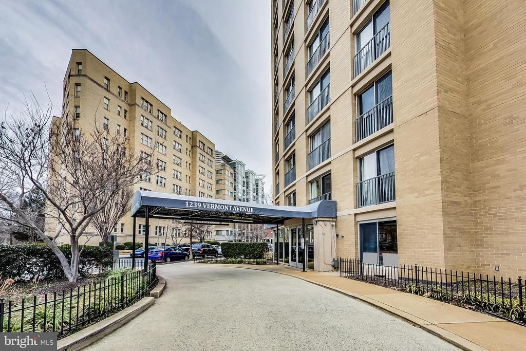 1239 VERMONT AVENUE NW Unit: 401