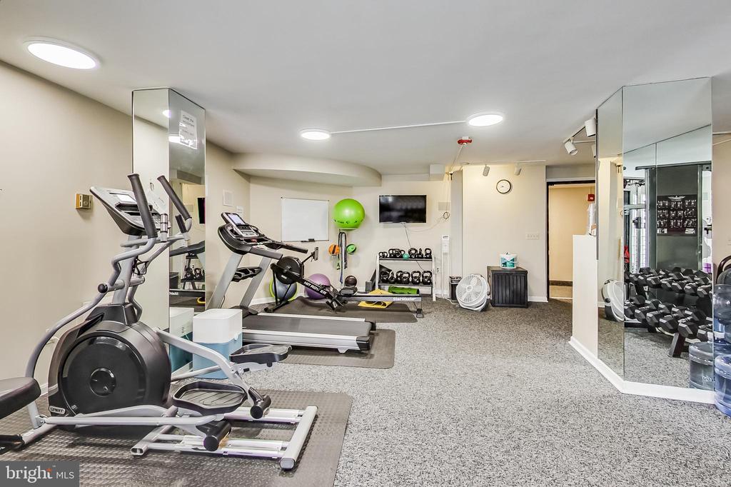 1239 VERMONT AVENUE NW Unit: 401