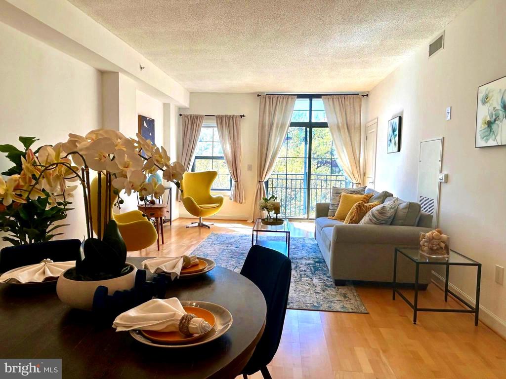 1111 25TH STREET NW Unit: 619