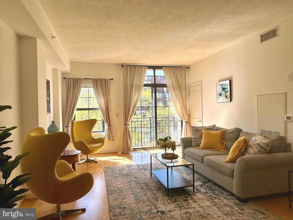 1111 25TH STREET NW Unit: 619