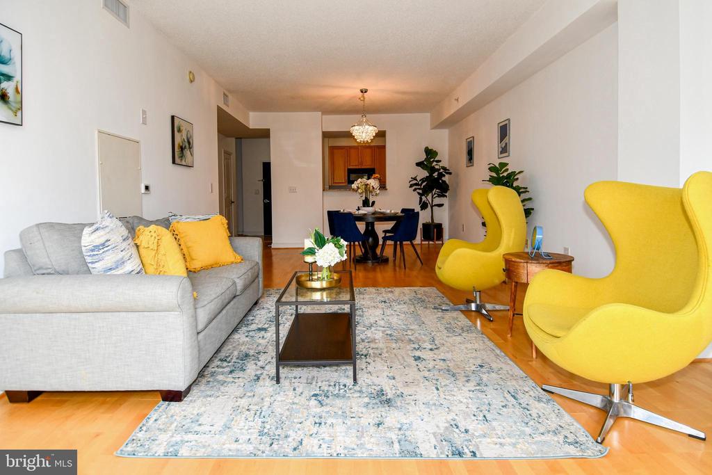 1111 25TH STREET NW Unit: 619