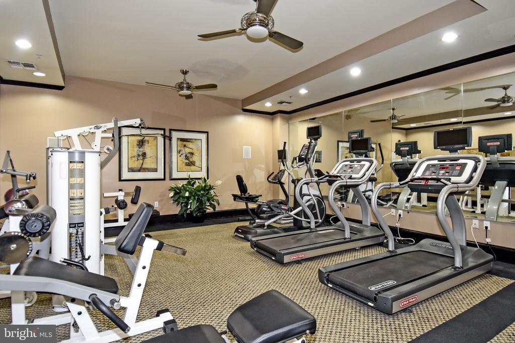 1111 25TH STREET NW Unit: 619