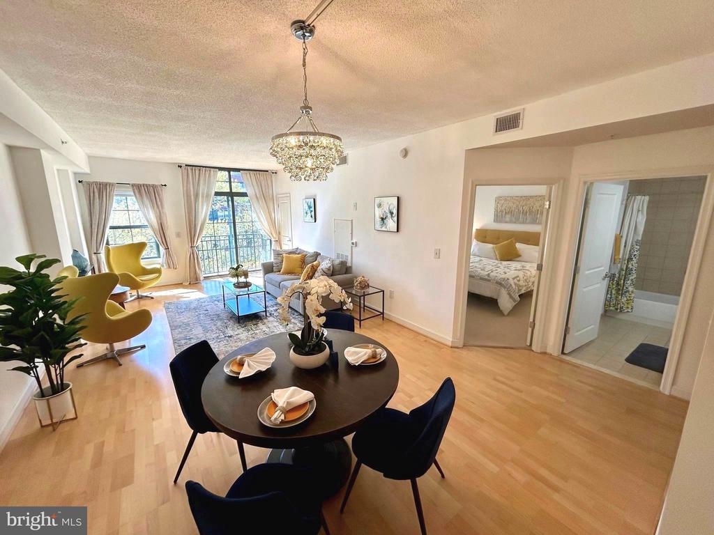 1111 25TH STREET NW Unit: 619