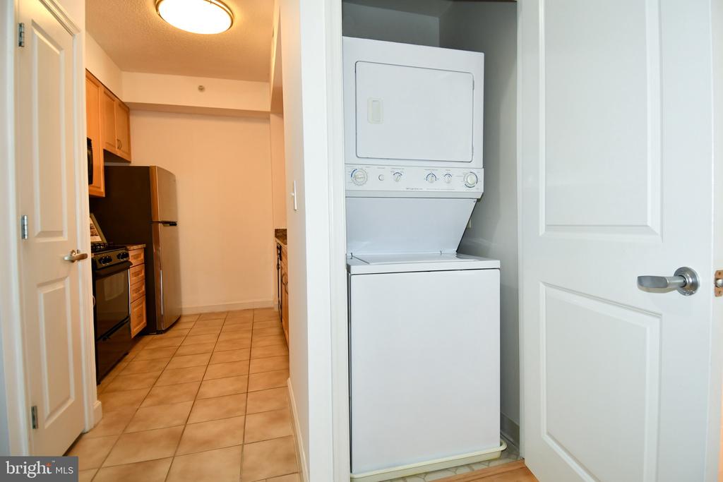 1111 25TH STREET NW Unit: 619