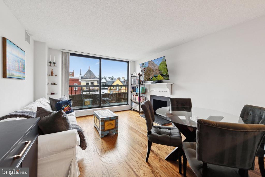 1700 17TH STREET NW Unit: 403
