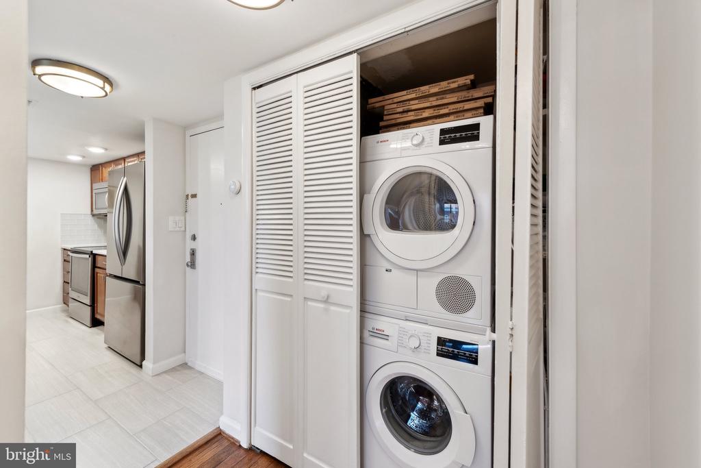 1700 17TH STREET NW Unit: 403