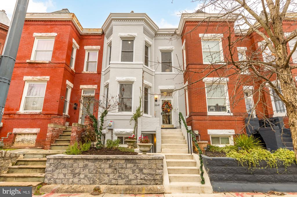 3641 11TH STREET NW