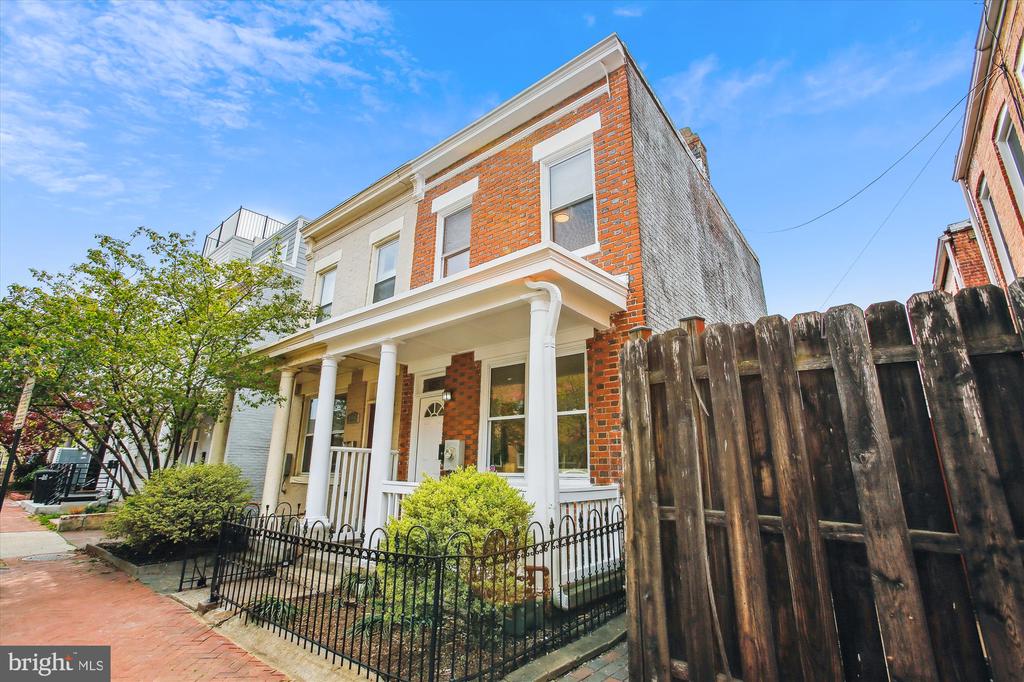 342 OAKDALE PLACE NW