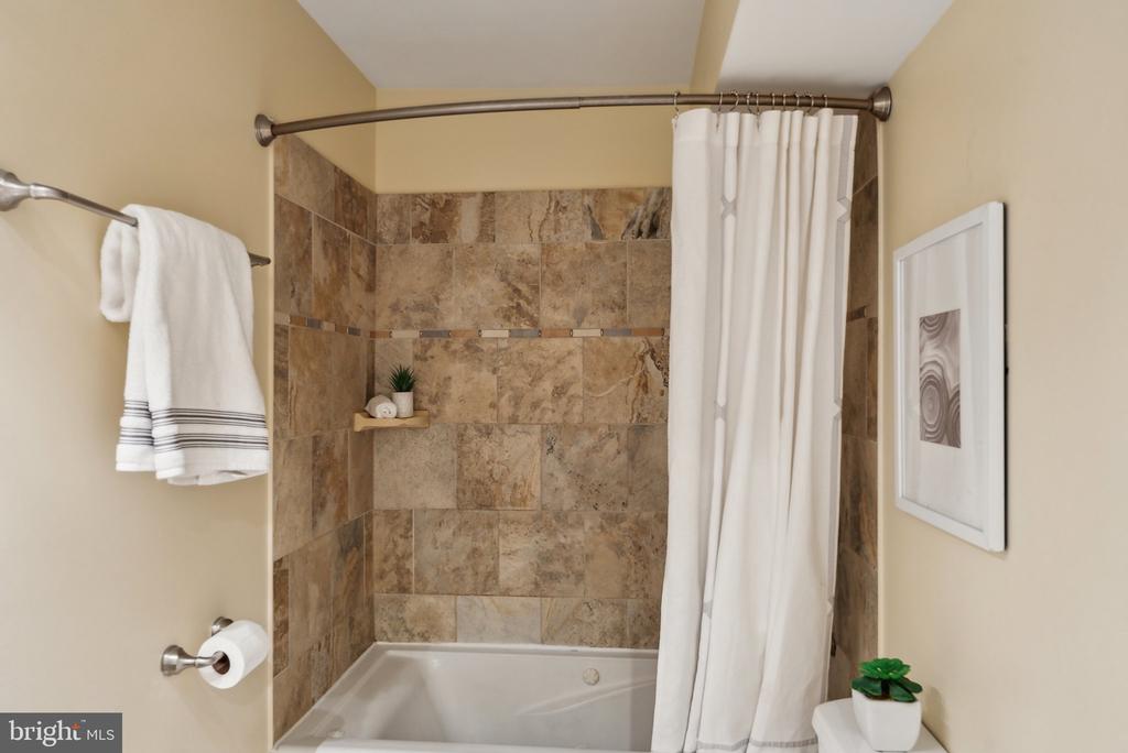 754 PARK ROAD NW Unit: 3