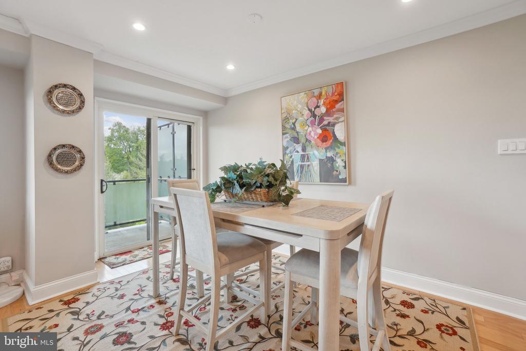 4201 CATHEDRAL AVENUE NW Unit: 1009W