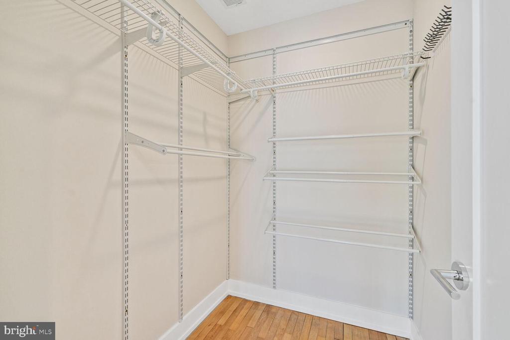 2515 17TH STREET NW Unit: 5
