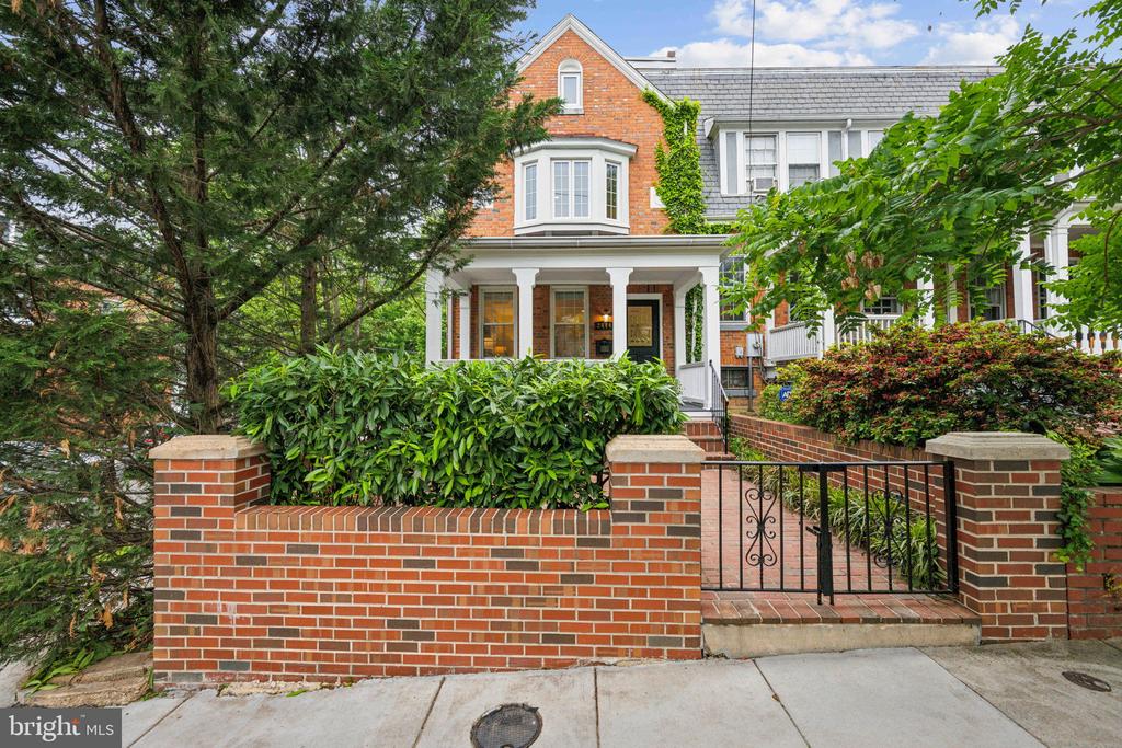2444 TUNLAW ROAD NW