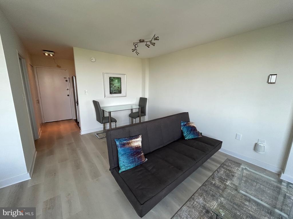2800 WISCONSIN AVENUE NW Unit: 801