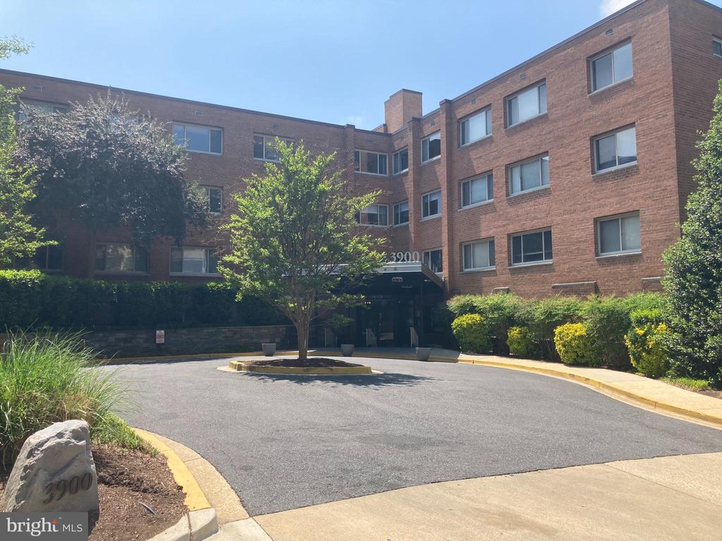 3900 TUNLAW ROAD NW Unit: 419