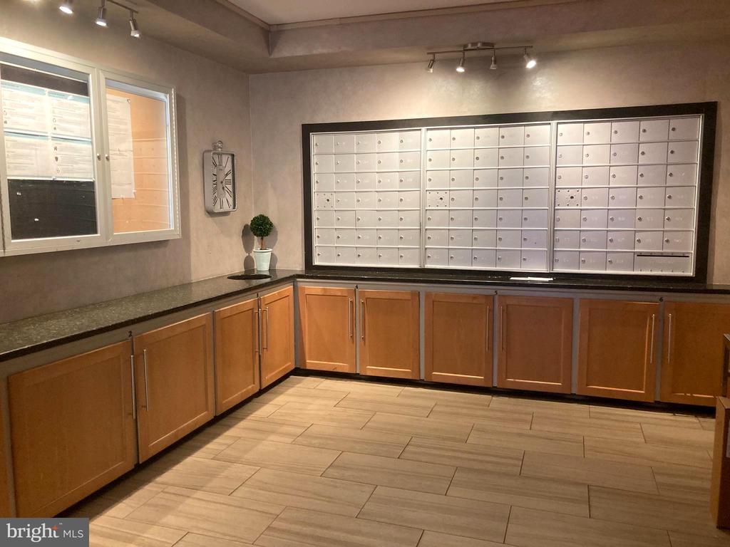 3900 TUNLAW ROAD NW Unit: 419