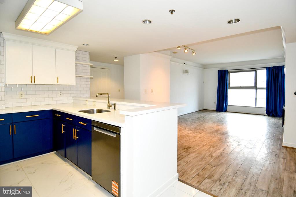 777 7TH STREET NW Unit: 904