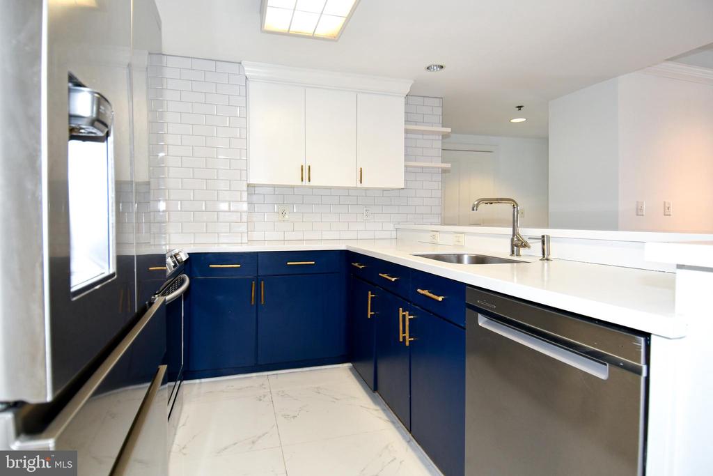 777 7TH STREET NW Unit: 904