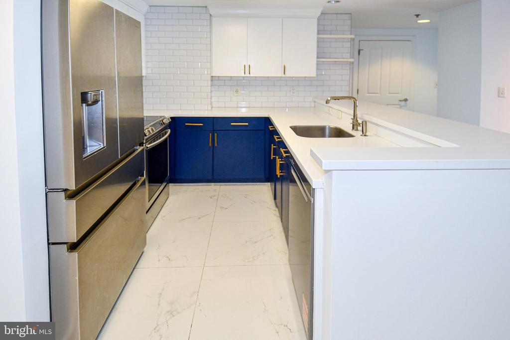 777 7TH STREET NW Unit: 904