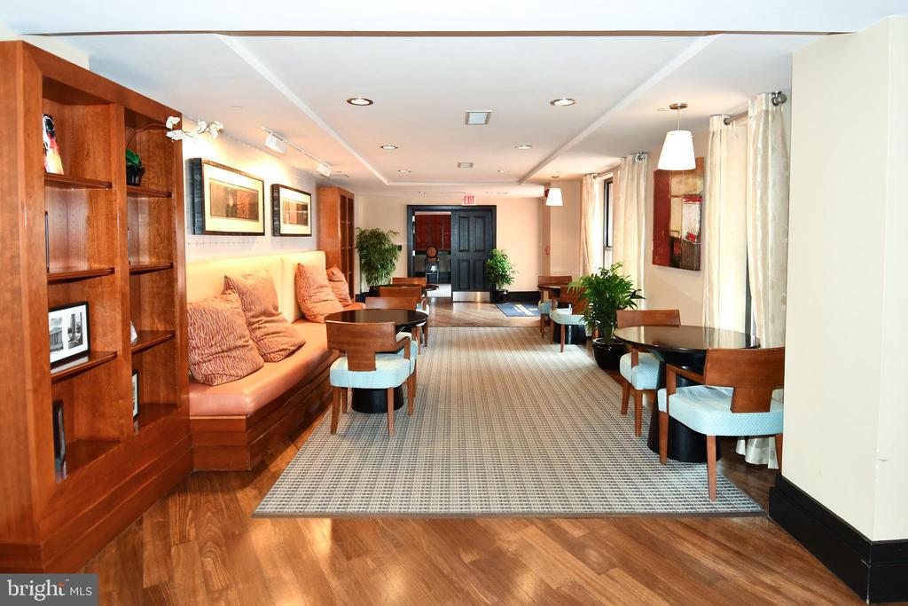 777 7TH STREET NW Unit: 904